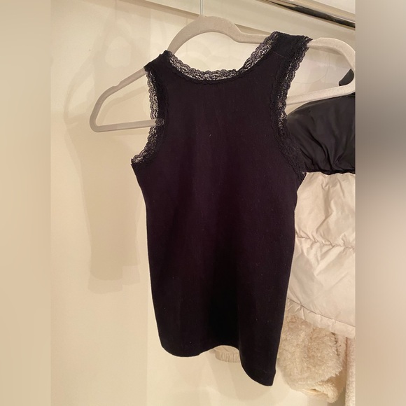 COPY - Brandy Melville strawberry fields tank top black lace - Picture 4 of 5